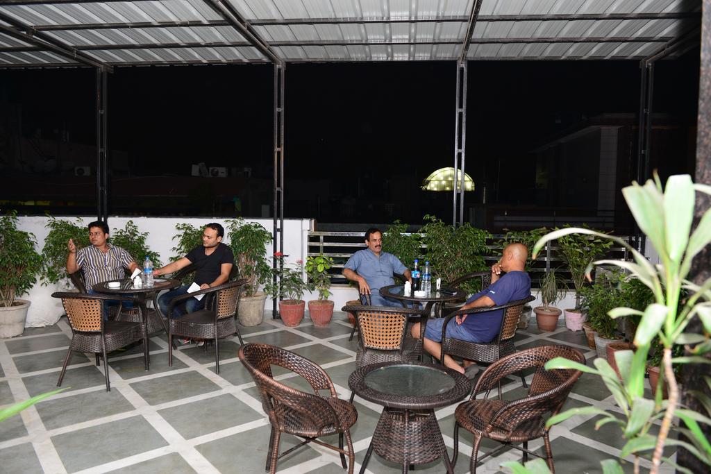 Hotel Cabana @ Pahar Ganj Nueva Delhi Exterior foto